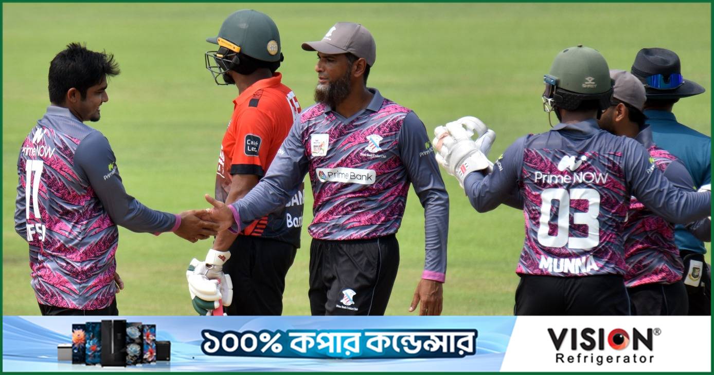 জমে ক্ষীর ডিপিএল, শেষ ম্যাচে শিরোপার দৌঁড়ে তিন দল